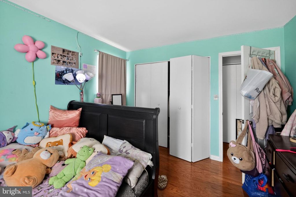 Image 16 of property listing at 8113 PHIRNE RD E, Glen Burnie, MD 21061