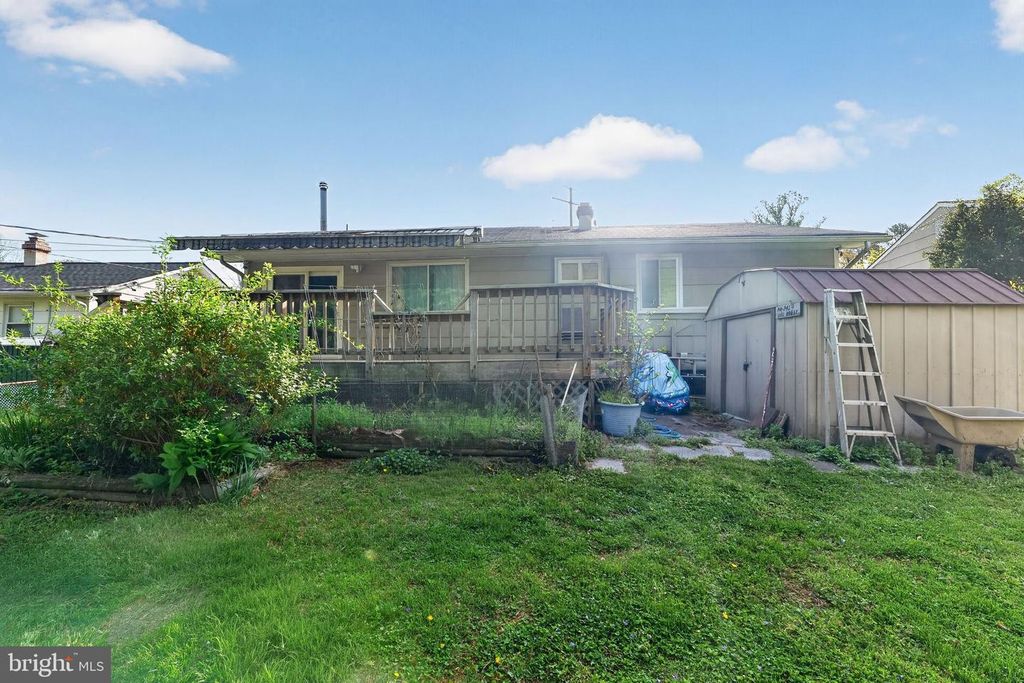 Image 28 of property listing at 8113 PHIRNE RD E, Glen Burnie, MD 21061