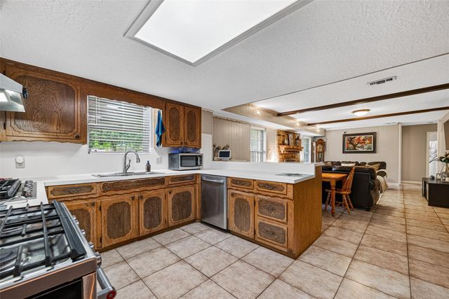4004 Longherridge Drive, Pearland, TX 77581