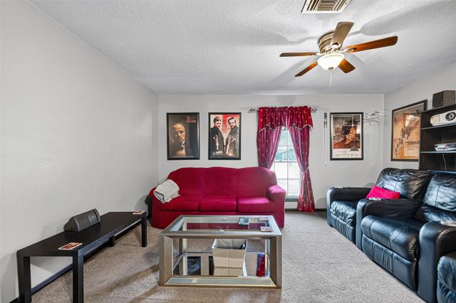 4004 Longherridge Drive, Pearland, TX 77581