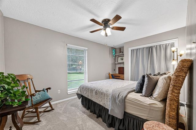 4004 Longherridge Drive, Pearland, TX 77581