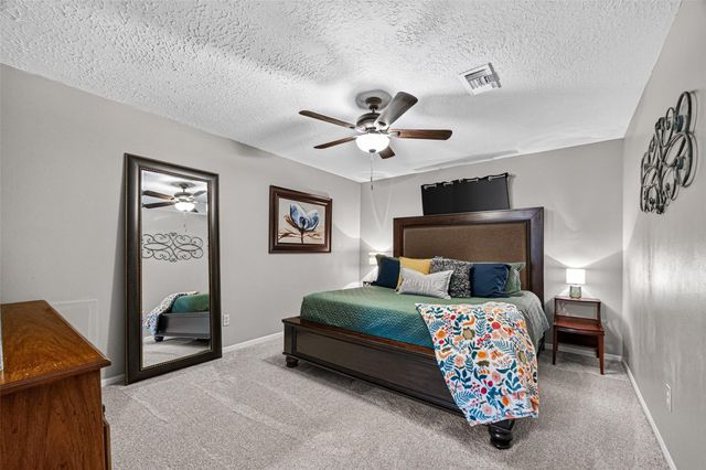4004 Longherridge Drive, Pearland, TX 77581