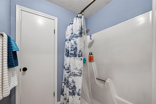 4004 Longherridge Drive, Pearland, TX 77581