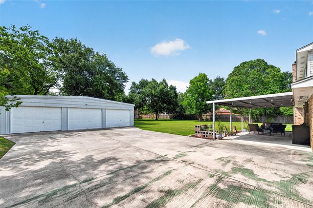 4004 Longherridge Drive, Pearland, TX 77581