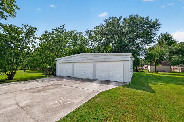 4004 Longherridge Drive, Pearland, TX 77581