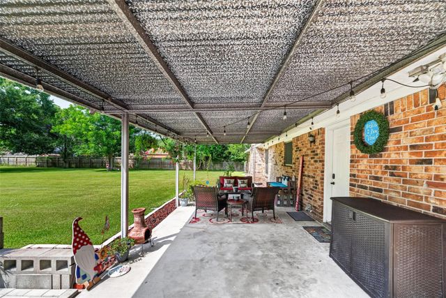 4004 Longherridge Drive, Pearland, TX 77581