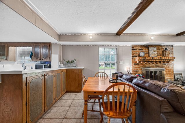 4004 Longherridge Drive, Pearland, TX 77581