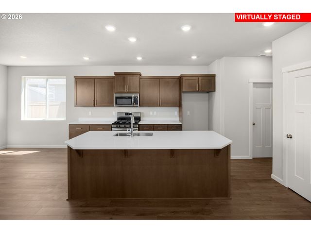 23823 Sw Walla Walla Ter, Tualatin, OR 97062