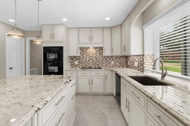 75 Stalybridge Street, Sugar Land, TX 77479