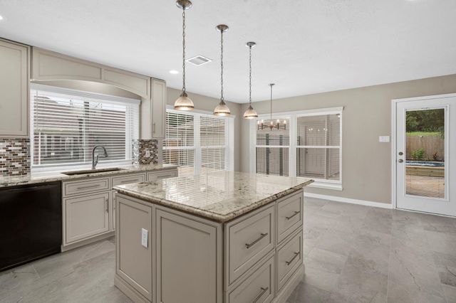 75 Stalybridge Street, Sugar Land, TX 77479
