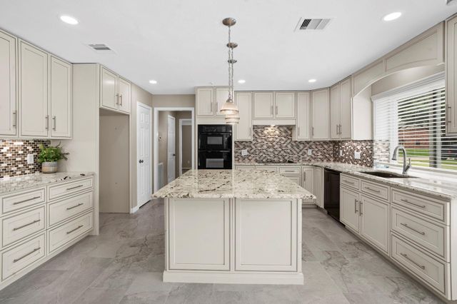 75 Stalybridge Street, Sugar Land, TX 77479