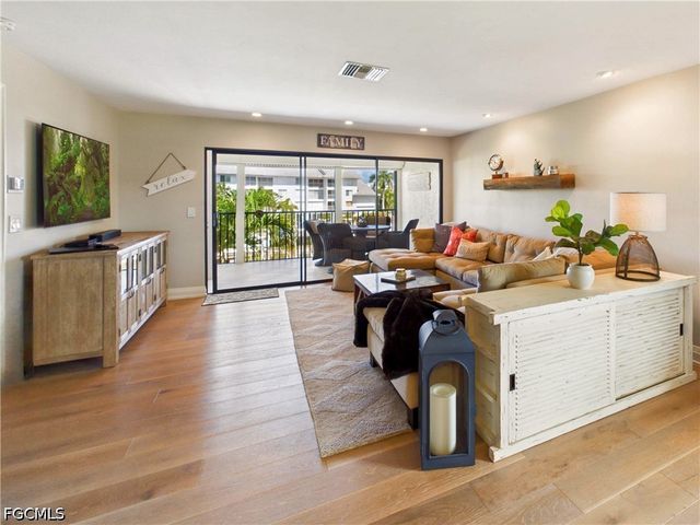1051 Swallow AVE 208, Marco Island, FL 34145