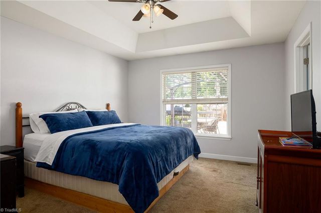 535 evergreen Trail, Thomasville, NC 27360