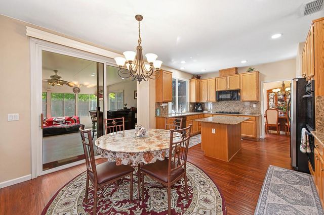 9535 Clarke Farms Rd, Elk Grove, CA 95624