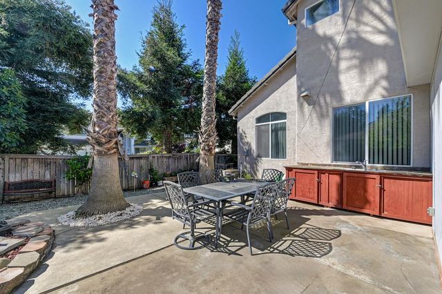 9535 Clarke Farms Rd, Elk Grove, CA 95624