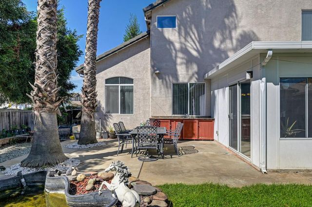 9535 Clarke Farms Rd, Elk Grove, CA 95624