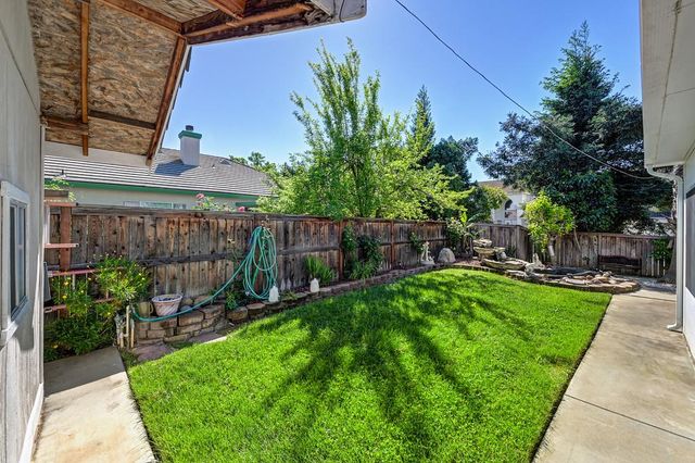 9535 Clarke Farms Rd, Elk Grove, CA 95624
