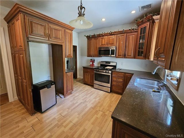 665 State Route 32, Highland Mills, NY 10930