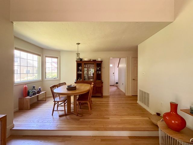 12 Birchwood Lane 12, Hopkinton, MA 01748