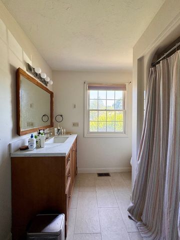 12 Birchwood Lane 12, Hopkinton, MA 01748