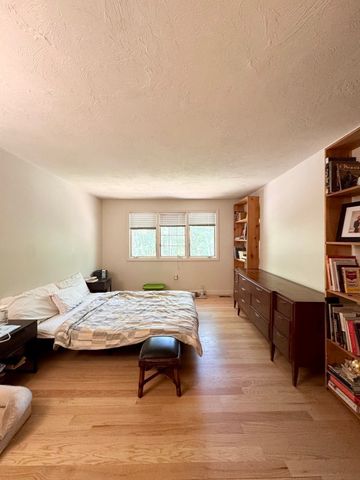 12 Birchwood Lane 12, Hopkinton, MA 01748