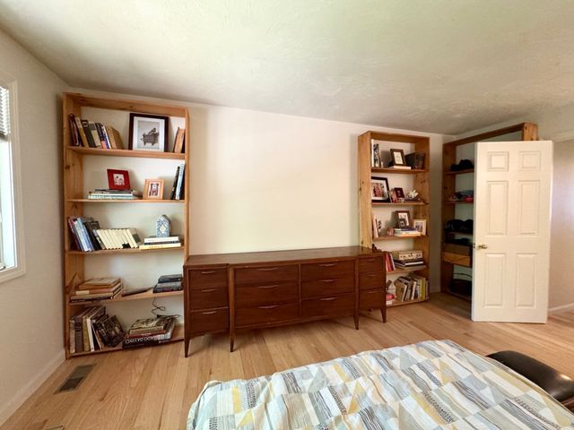 12 Birchwood Lane 12, Hopkinton, MA 01748