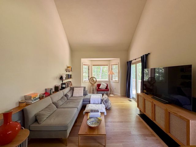 12 Birchwood Lane 12, Hopkinton, MA 01748