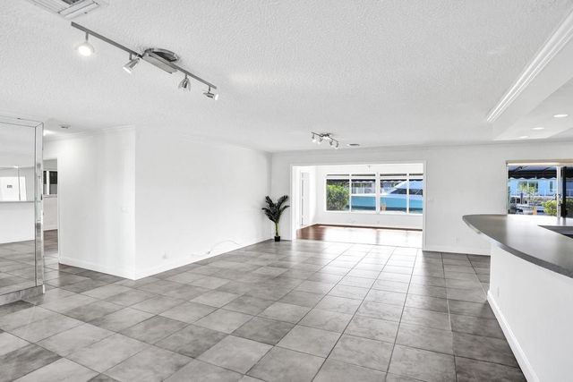 2632 SE 10th Court, Pompano Beach, FL 33062