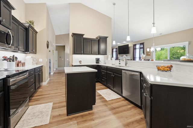 13667 Stone Table Boulevard, Fort Wayne, IN 46845