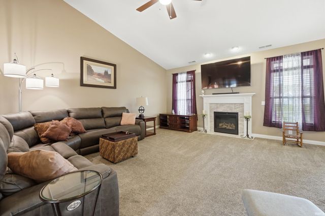 13667 Stone Table Boulevard, Fort Wayne, IN 46845