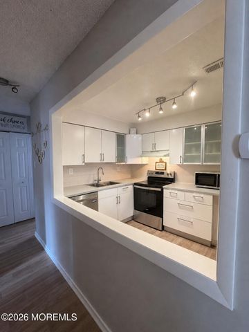 50 Northrup Drive 185, Brick, NJ 08724
