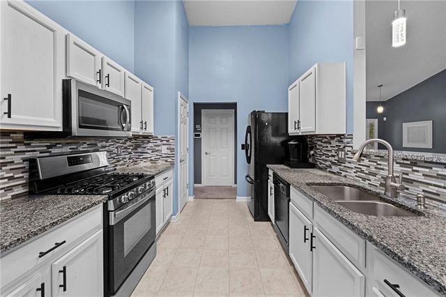 33 Glenabbey Drive, Cartersville, GA 30120