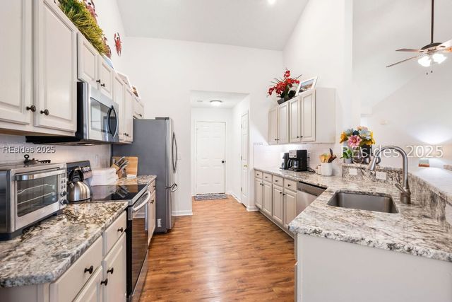 218 Lake Linden Dr, Bluffton, SC 29910