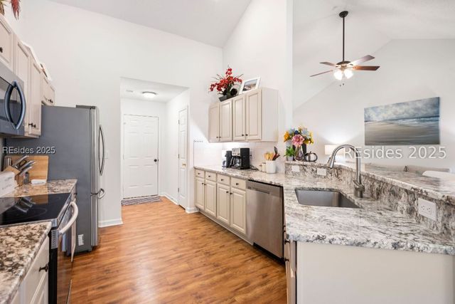 218 Lake Linden Dr, Bluffton, SC 29910