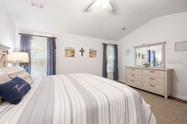 218 Lake Linden Dr, Bluffton, SC 29910