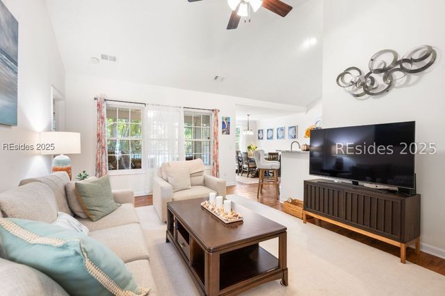 218 Lake Linden Dr, Bluffton, SC 29910