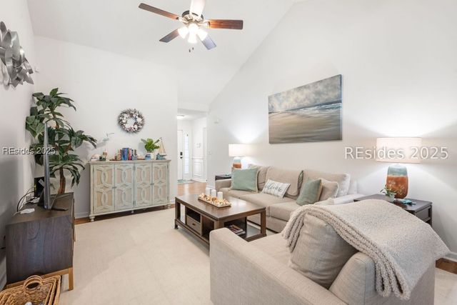 218 Lake Linden Dr, Bluffton, SC 29910