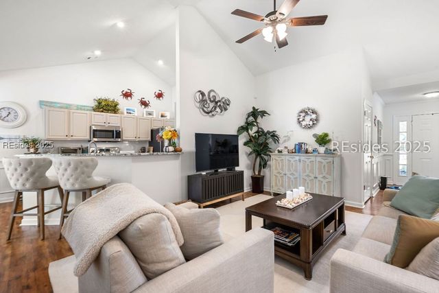 218 Lake Linden Dr, Bluffton, SC 29910