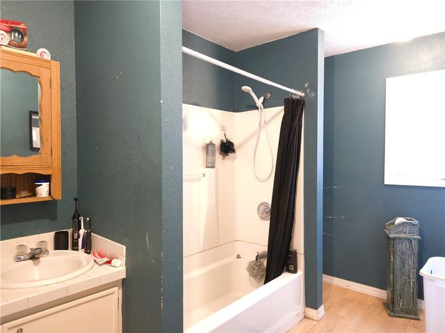 121 E Elm Street, Diamond City, AR 72644