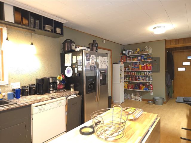 121 E Elm Street, Diamond City, AR 72644