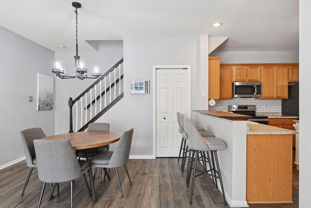 11708 85th Place N, Maple Grove, MN 55369