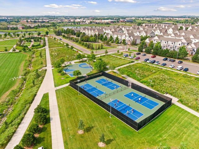 11708 85th Place N, Maple Grove, MN 55369