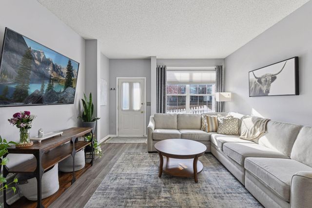 11708 85th Place N, Maple Grove, MN 55369