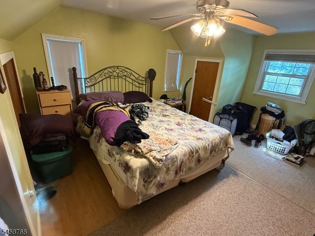11 Skytop Rd, Hopatcong Boro, NJ 07821