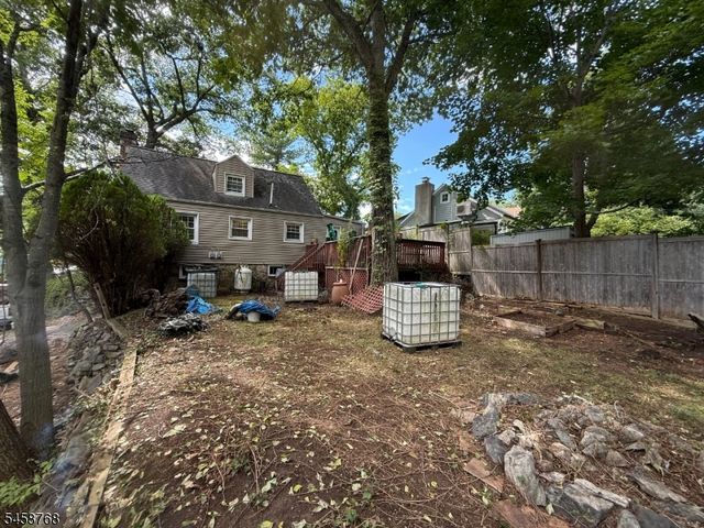 11 Skytop Rd, Hopatcong Boro, NJ 07821