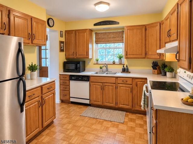 11 Skytop Rd, Hopatcong Boro, NJ 07821
