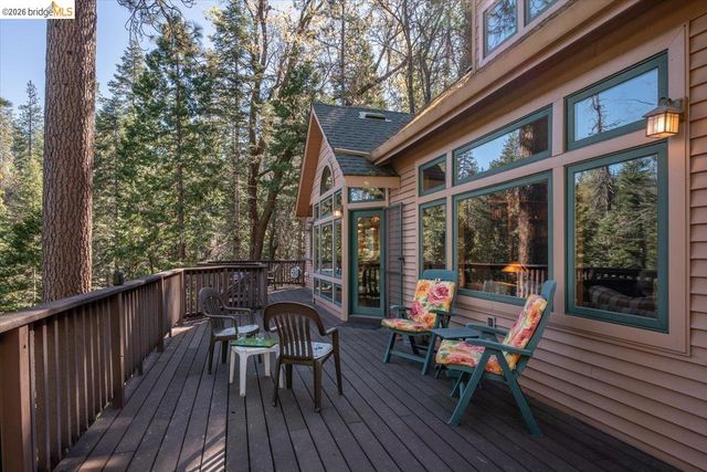 23160 Mark Twain Dr, Twain Harte, CA 95383