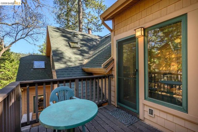 23160 Mark Twain Dr, Twain Harte, CA 95383