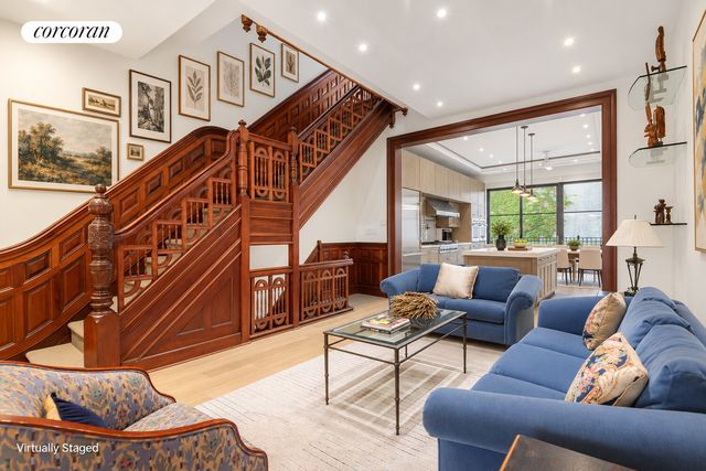 425 CONVENT Avenue, New York City, NY 10031