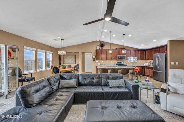 148 Snake Road, Dayton, NV 89403